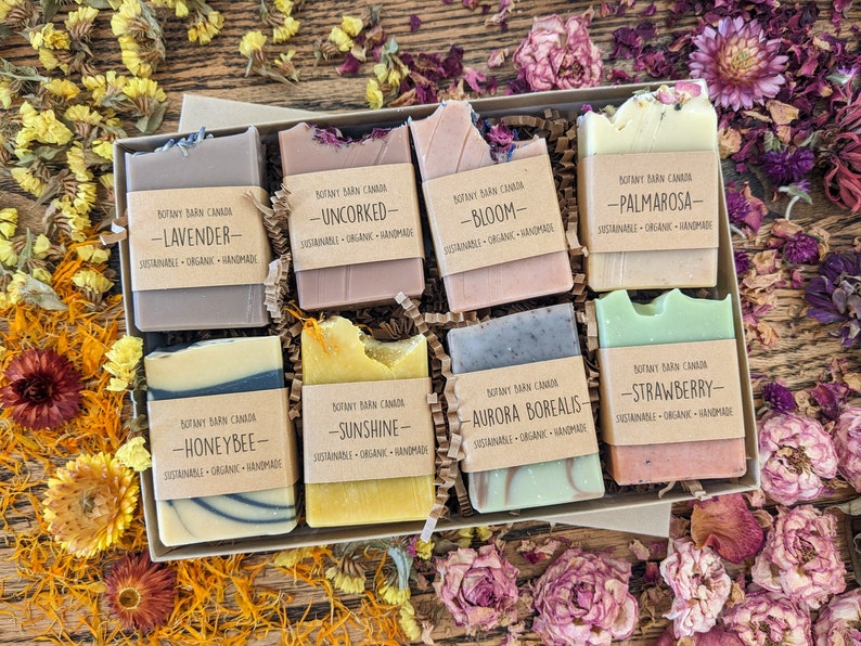 Personalized Gift Set of 8 Handmade Soap Bars Organic Zero Waste Gift Box, Eco-Friendly Aromatherapy Gift, Natural Wellness Care Package Citrus & Floral