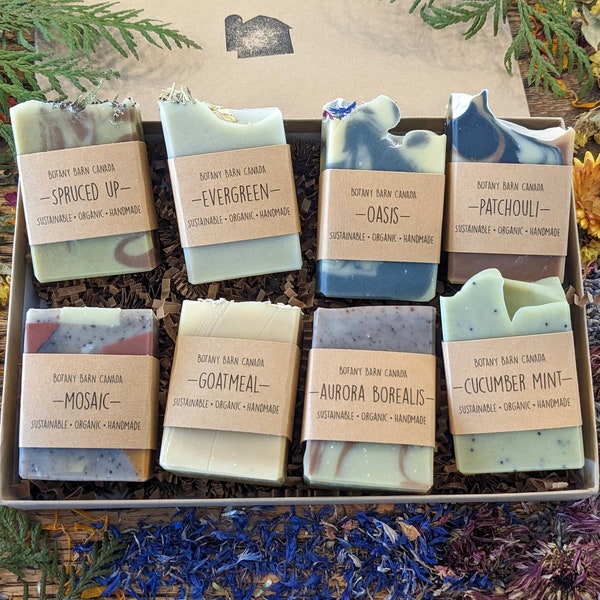 Personalized Gift Set of 8 Handmade Soap Bars  - Organic Zero Waste Gift Box, Eco-Friendly Aromatherapy Gift, Natural Wellness Care Package