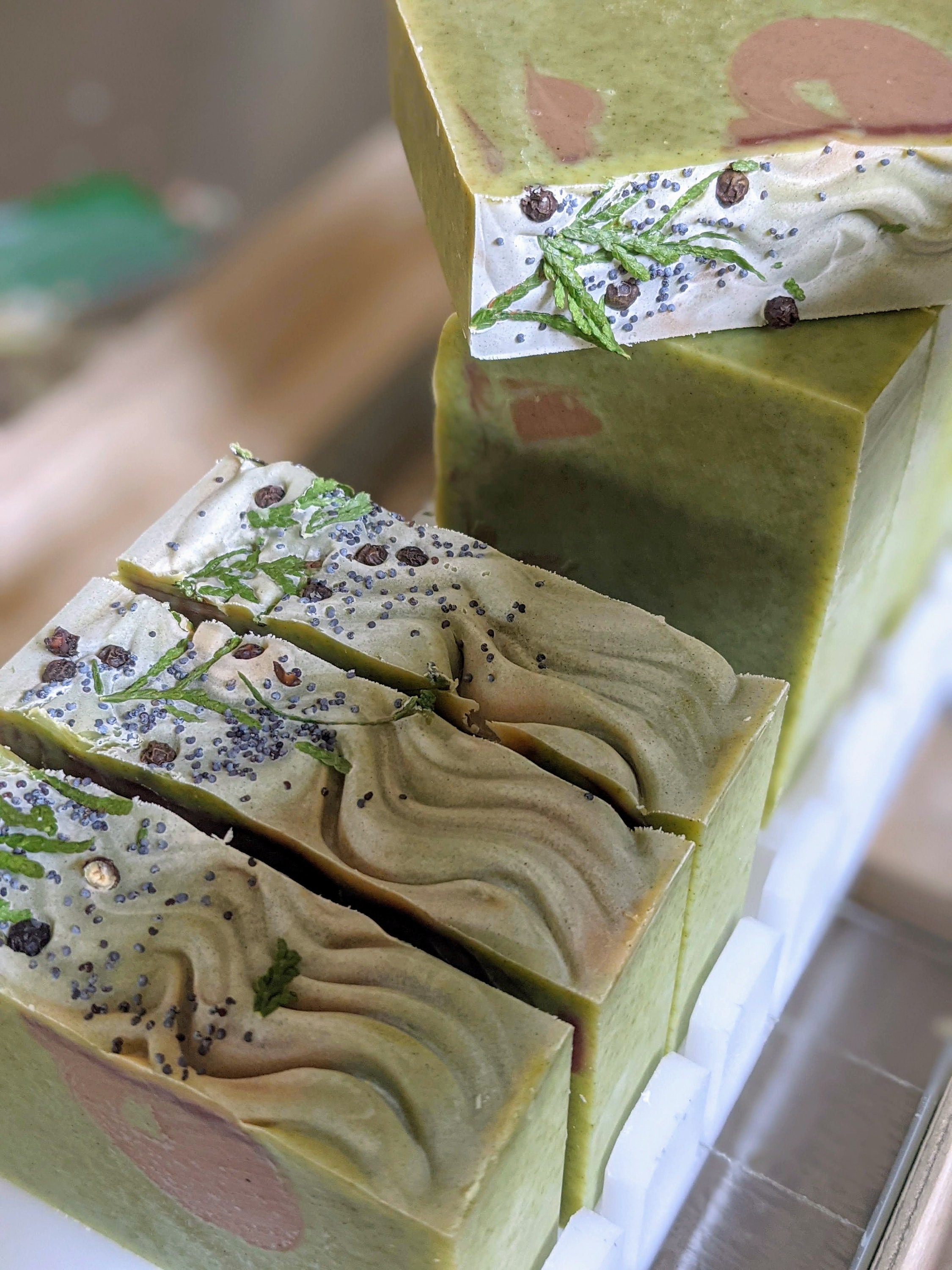 ★87MM★ Mmlg ALL THAT HFT NATURAL SOAP Spruced up - Canadian Handmade Soap With Black Spruce