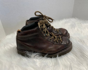 Dr Martens Air Wave Sz 5 AW004 Lace Up Shoes Boots Made in England Brown Chunky heel