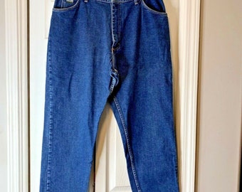 Wrangler Womens Sz 16 Vintage Mom Jeans 100% Cotton High Waist Straight Leg 16 in waist laying flat