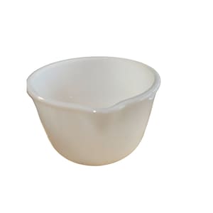 Fire King Ware Sunbeam white Milk Glass Mixing Bowl Pour Spout 6.5 in Diam 4 in Deep Glasbake