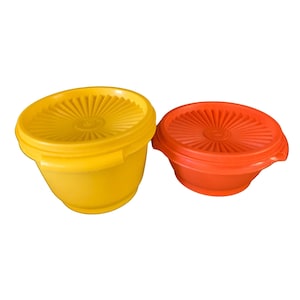 Tupperware 2 piece Bowl Sealing with Lid Orange 1323-6 Yellow 888-20