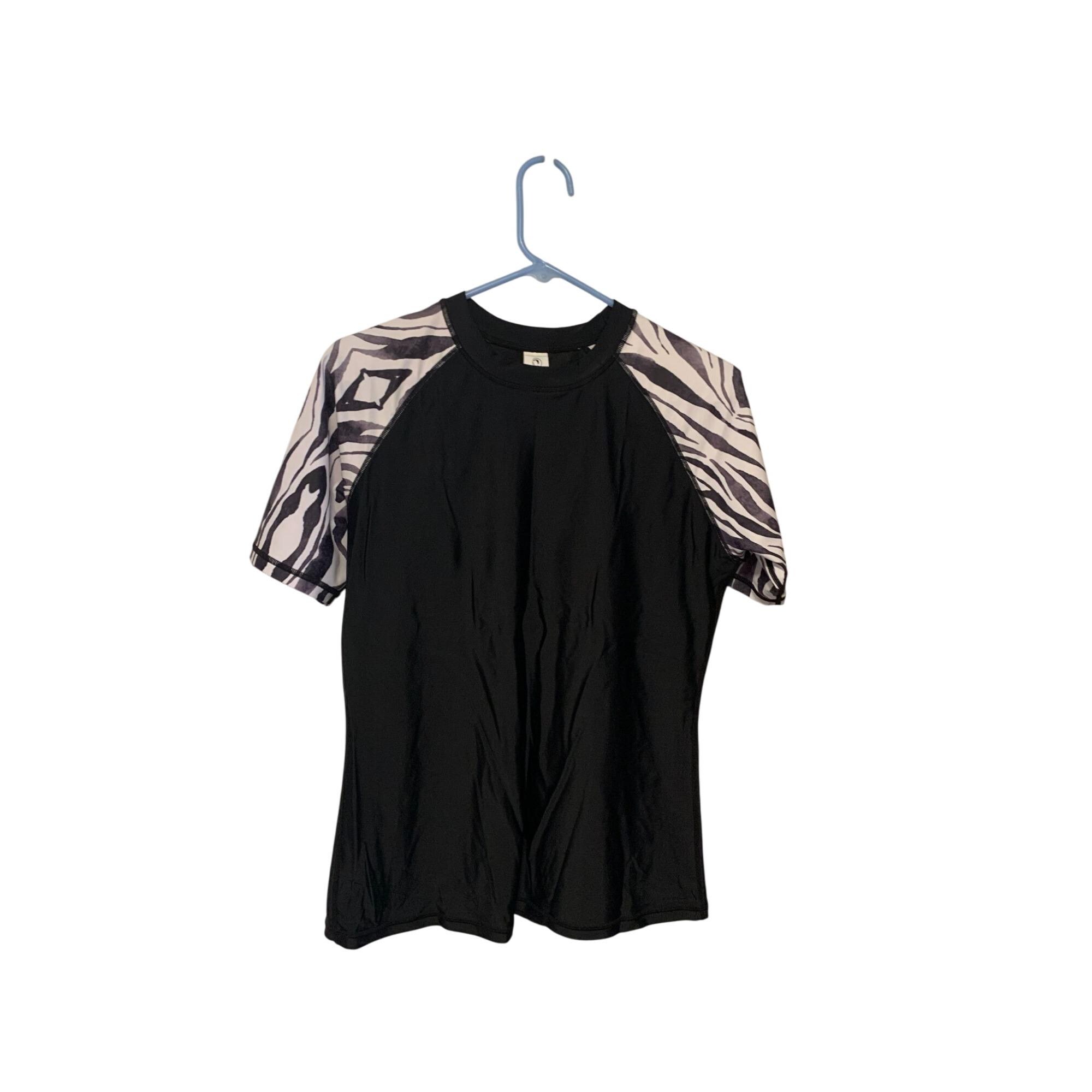 Halcurt Womens Sz Large Short Sleeve Pull Over Shirt Top Athletic