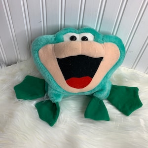 Cloud 9 Plush Frog Vintage Road 7&quot; Tall Stuffed Animal Toy