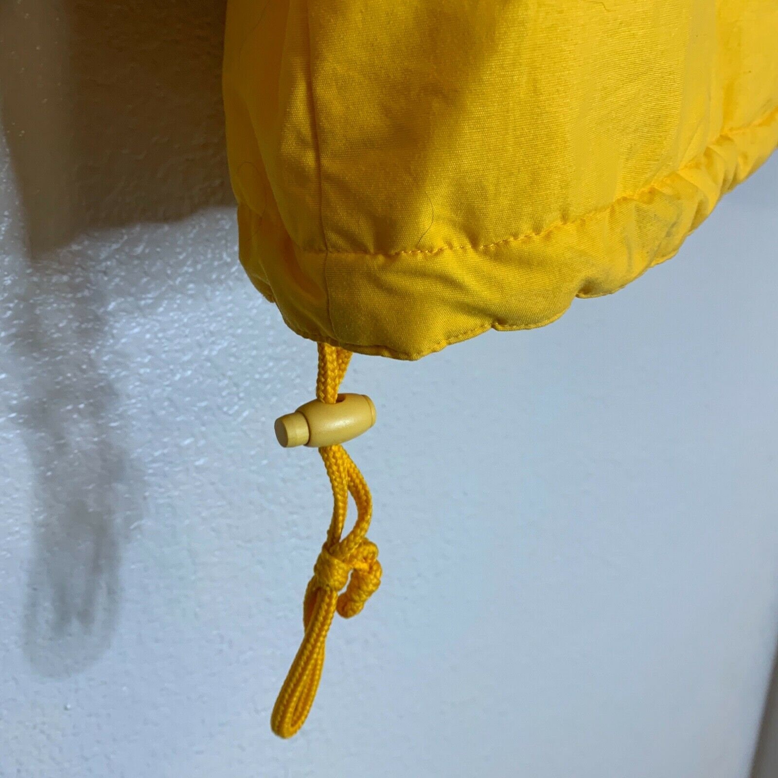 Disney Store Mens Sz L Winter Jacket Coat Hood in Collar Yellow  display picture 1