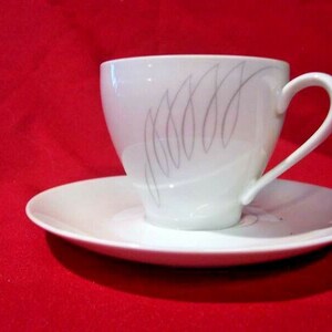 Royal Stafford Bone China 24-4 Apple Blossom Blue Salt /& Pepper Shakers