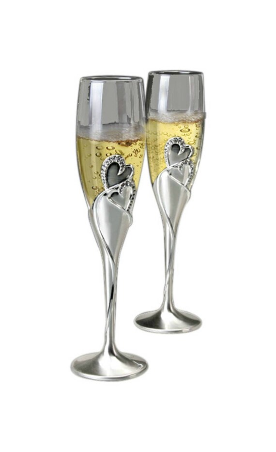 10 champagne glasses