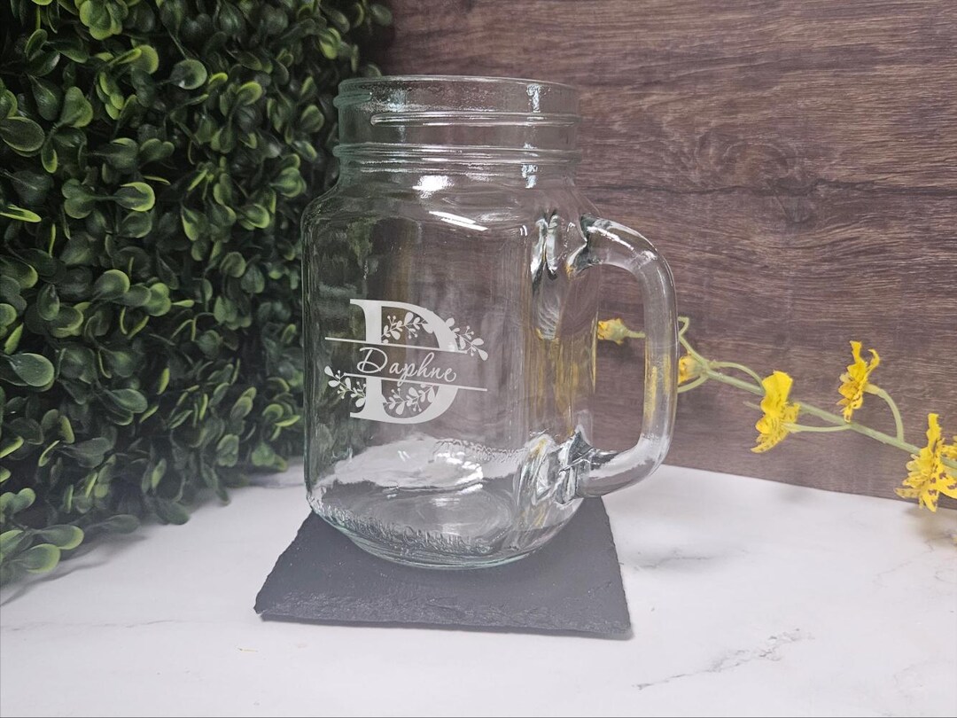 Personalized Glassware With Elegant Lettering & Floral Accents ...