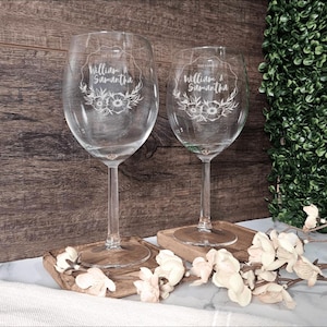 Personalized Wine Glasses for Couples · Engraved Monograms, Perfect Anniversary or Birthday Gift · Engraving gift ideas (DC003)