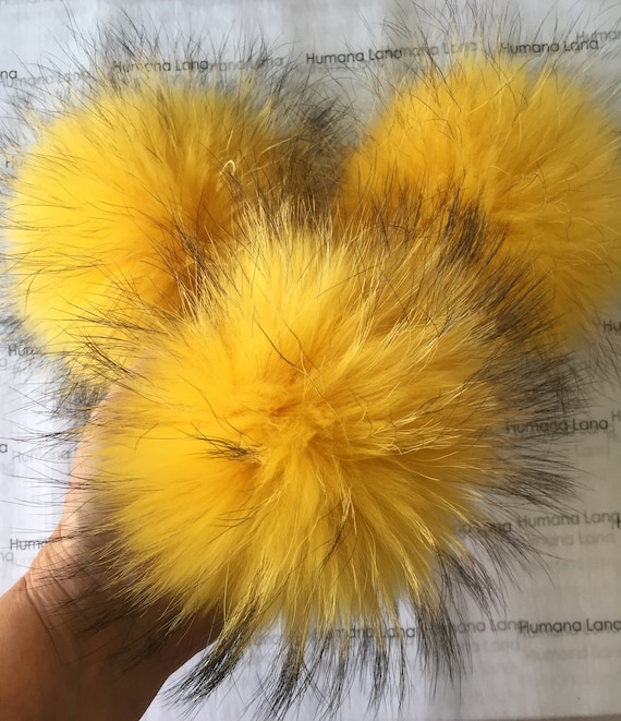 POM POM RACCOON YELLOW POM POM RACCOON YELLOW