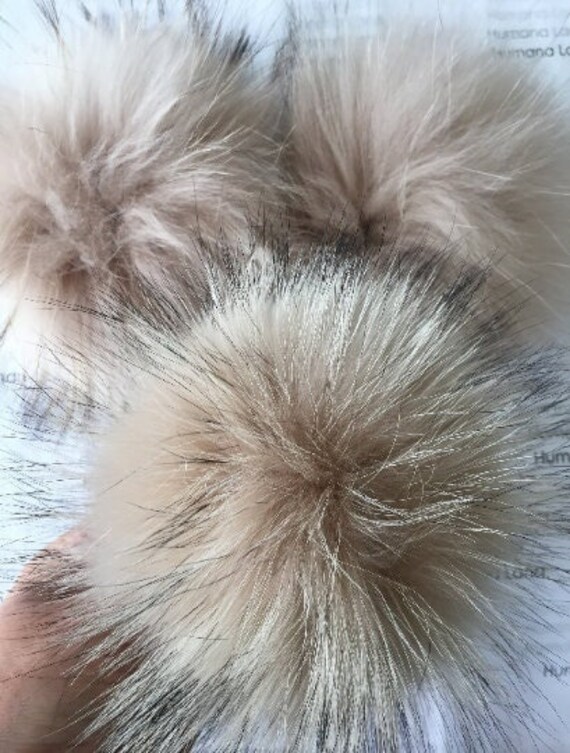 Linen Raccoon Fur Pom Pom Raccoon Fur 