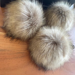 Brown Faux Fur Pom pom, Luxury Pom Pom, Faux rabbit fur 12 cm ( 5&#39;&#39;)  faux fur pompom, faux fur pom pom for hat, fake fur pom pom