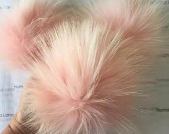 Millennial pink raccoon fur pom pom with snap, raccoon fur pompom for hat, fur pompom with press stud button