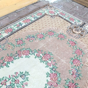 4x7 Pink Green White  Vintage Rug Turkish Rug Floral rug Vintage rug Rugs Handmade rug Turkish carpet Wool rug Turkey rug