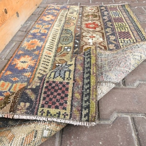 トルコ絨毯 2x4 フィート、小さなトルコ絨毯、小さなビンテージ絨毯、小さな玄関絨毯、小さな絨毯、小さなオリエンタル絨毯、小さなウシャク絨毯、ピンクの玄関マット