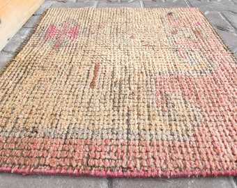 ヴィンテージトルコ製ウシャックラグ 2x3：小さな落ち着いたウールラグ