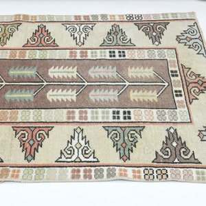 2'8x4'3 ft Turkish rug, Area rug, Oushak rug, Vintage rug, Nursery rug, Handmade rug, Colorful rug, Wool rug, Turkey rug image 6