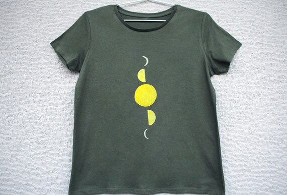 It's only a papermoon