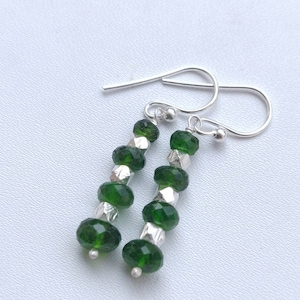 Chrome diopside 4-6mm rondelle facetted Semiprecious beads and sterling silver nuggets earrings, length - 25mm, 92.5 purity, silver ear wire