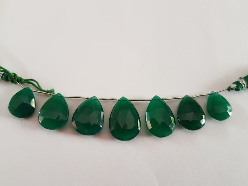 7 Pieces of Green ONEX PEARS FACETTED 4 Length 16x12mm-20x15mm size