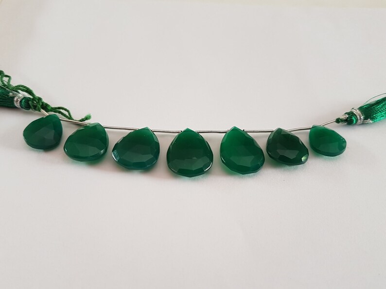7 Pieces of Green ONEX PEARS FACETTED 4 Length 16x12mm-20x15mm size