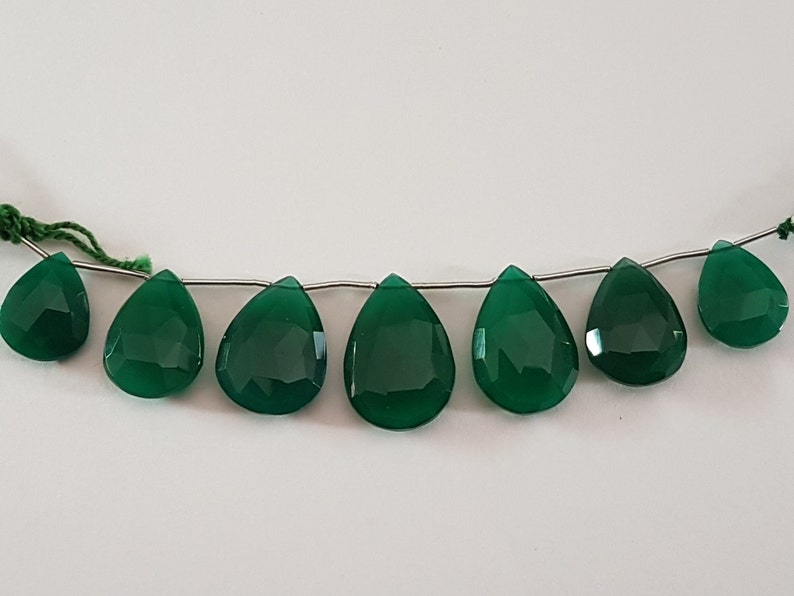 7 Pieces of Green ONEX PEARS FACETTED 4 Length 16x12mm-20x15mm size