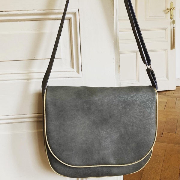 imitation leather bag on handmade shoulder strap Umhängetasche