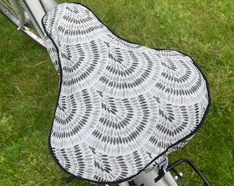 bicycle saddle protection / Water repellent bike seat cover / Sattel Bezug / oilcloth bicycle seat / Sattelschutz wasserabweisend