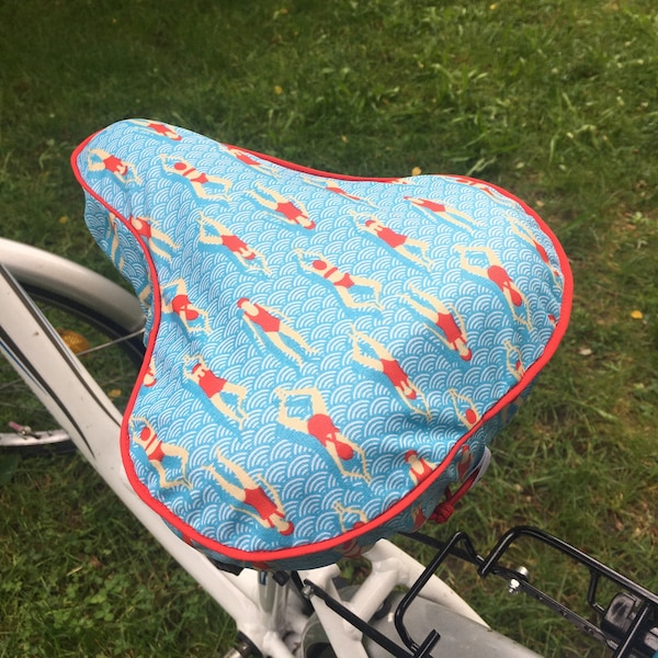 bicycle saddle protection / Water repellent bike seat cover / Sattel Bezug / oilcloth bicycle seat / Sattelschutz wasserabweisend