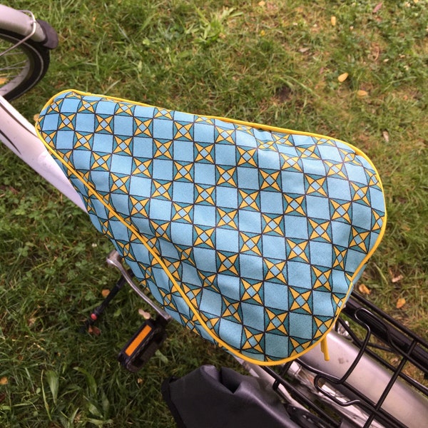 bicycle saddle protection / Water repellent bike seat cover / Sattel Bezug / oilcloth bicycle seat / Sattelschutz wasserabweisend