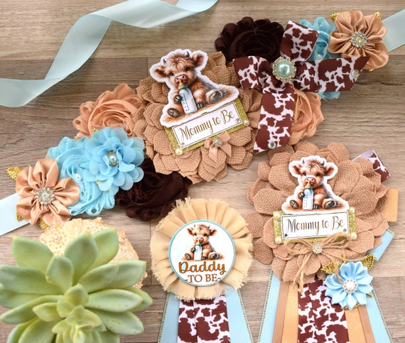 Boy Highland Cow Baby Shower, Blue Tan Brown Maternity Sash, Boy Highland Mommy To Be Pin, Daddy To Be Pin, Boy Highland Cow Corsage Pin