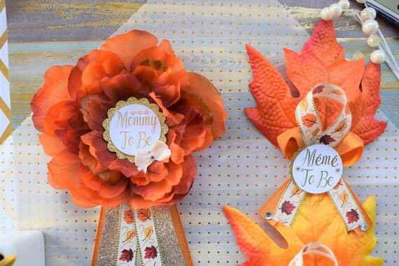 Fall Baby Shower, Orange Beige Corsage Pins, Autumn Mommy To Be Pin, Autumn Daddy To Be Pin, Fall Baby Shower Gift, Pumpkin Baby Shower