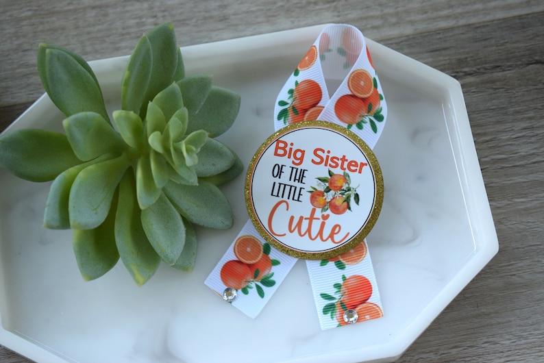 Orange Baby Shower, A Little Cutie Is On The Way, Orange Mommy To Be Ribbon Pin, Daddy To Be Ribbon, Orange Cutie Maternity Sash afbeelding 4