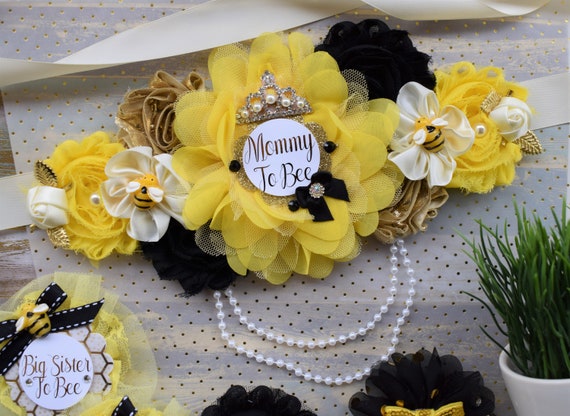 Bumble Bee Baby Shower, Black Yellow Flower Sash and Corsage Pin, Bumble Bee Baby Shower, Gender Reveal Maternity Sash, Bee Corsage Pin