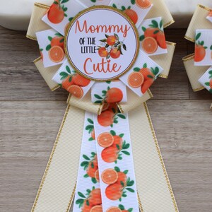 Orange Baby Shower, A Little Cutie Is On The Way, Orange Mommy To Be Ribbon Pin, Daddy To Be Ribbon, Orange Cutie Maternity Sash afbeelding 2
