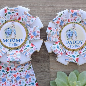 Gender Reveal Rabbit Baby Shower, Bunny Mommy to Be Ribbon Pin, Daddy To Be Pin, Parent&#39;s To Be Pins
