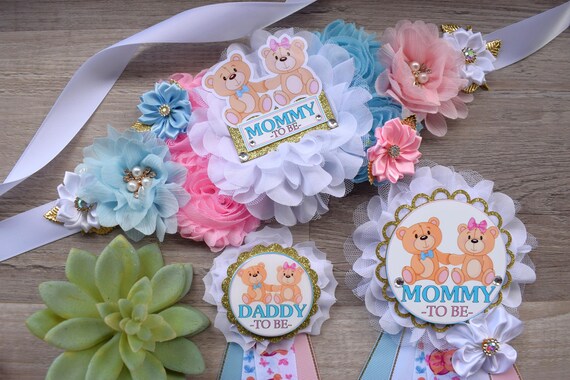 Bear Gender Reveal Baby Shower, Pink and Blue Maternity Sash, Mommy To Be Ribbon Pin, Daddy To Be Pin, Family Custom Pins, Pregnant Gift