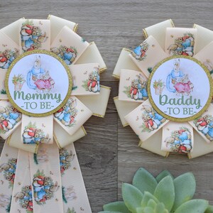 Neutral Gender Reveal Rabbit Baby Shower, Rabbit Bunny Mommy to Be Ribbon Pin, Daddy To Be Pin, Parent&#39;s To Be Pins