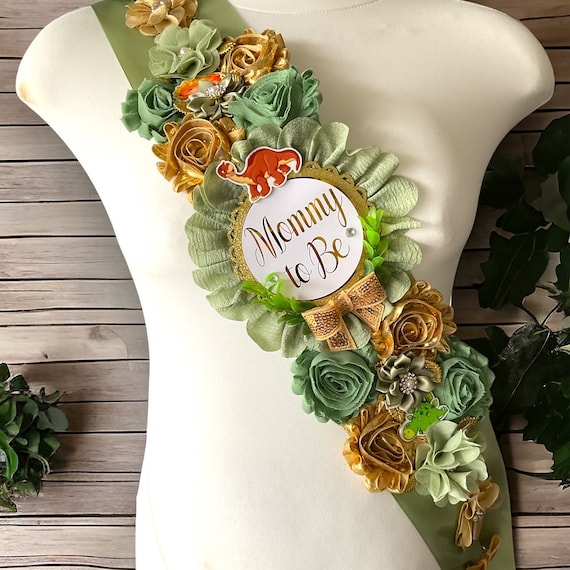 Dinosaur Baby Shower, Dinosaur Animal Shoulder Sash and Daddy To Be Pin, Boho Dinosaur Shoulder Sash, Baby Shower Shoulder Sash - S00017