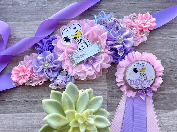 Pink Snoopy Lavender Pink Baby Shower, Lavender Pink Snoopy Maternity Sash, Daddy To Be Pin, Mom To Be Sash, Pregnant Gift, Baby Shower Gift