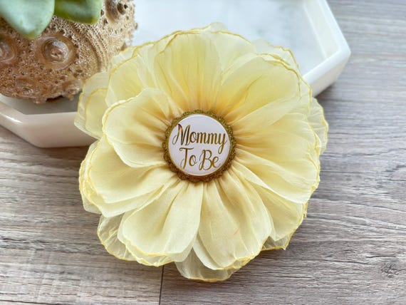 Ivory Baby Shower Pin, Mommy To Be Pin, Daddy To Be Pin, Big Sister, Big Brother, Grandma, Grandpa, Custom Wording Available