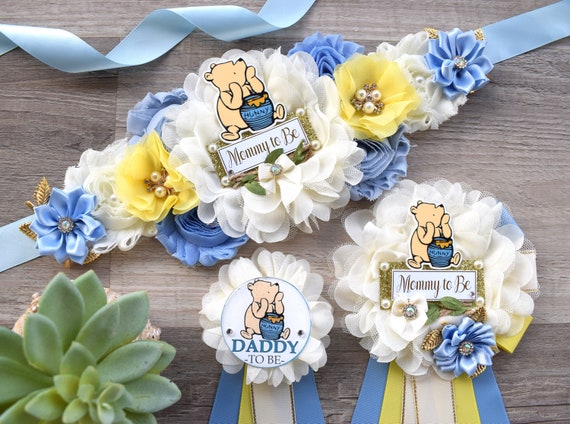 Classic Winnie the Pooh Baby Shower, Winnie the Pooh Mommy To Be Pin, Classic Winnie the Pooh, Winnie the Pooh Mommy and Daddy Pin, Custom