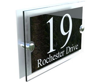 Acrylic & Aluminium Personalised Wall Plaque House Number (PARA5-2WB-S-C)