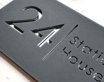 K Smart Sign / Bellissima H2 / Laser Cut Matt Dark Gray Anthracite & Silver Mirror Floating House Sign / 300mm x 160mm...