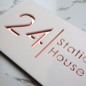 K Smart Sign | Bellissima H2 | Laser Cut Matt White & Rose Gold Mirror Floating House Sign Door Numbers Plaque | 300mm x 160mm…