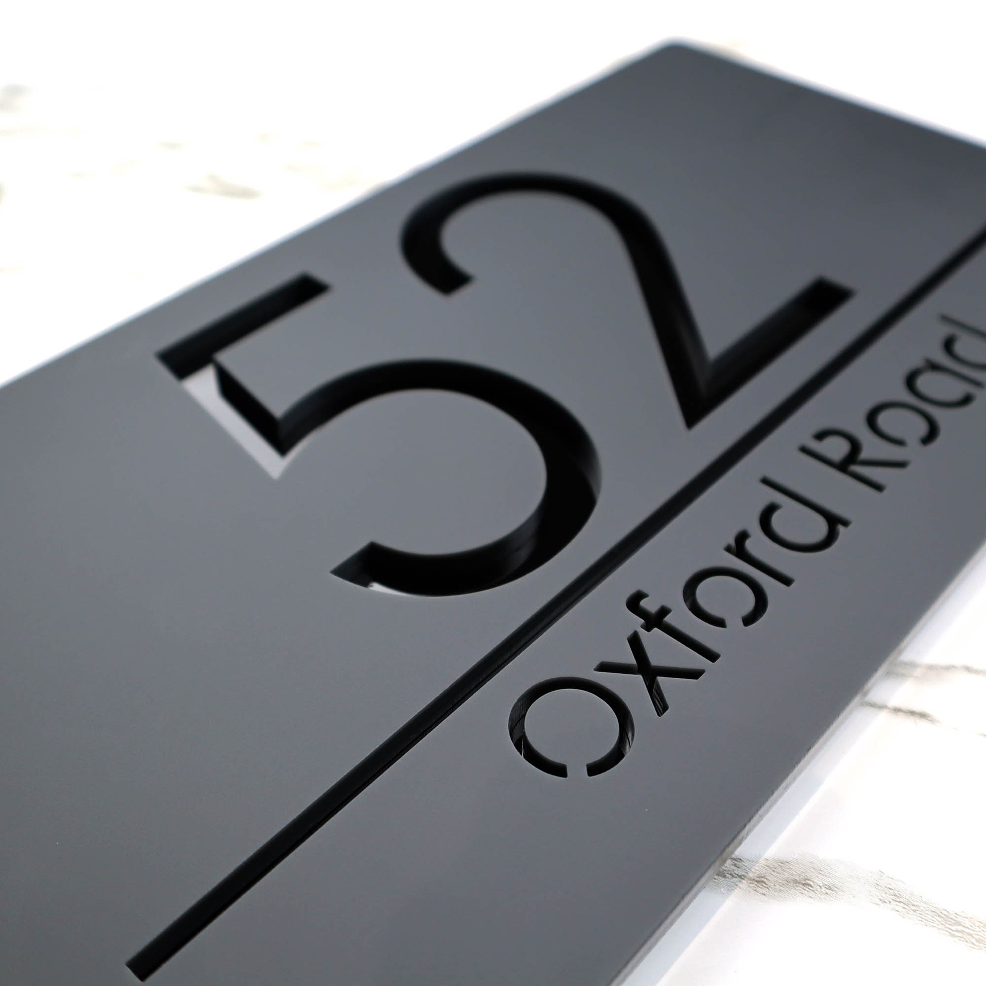 K Smart Sign | Bellissima H3 | Laser Cut Matt Dark Gray Anthracite & Gloss Black Personalised Floating House Sign Plaque | 300mm x 160mm…