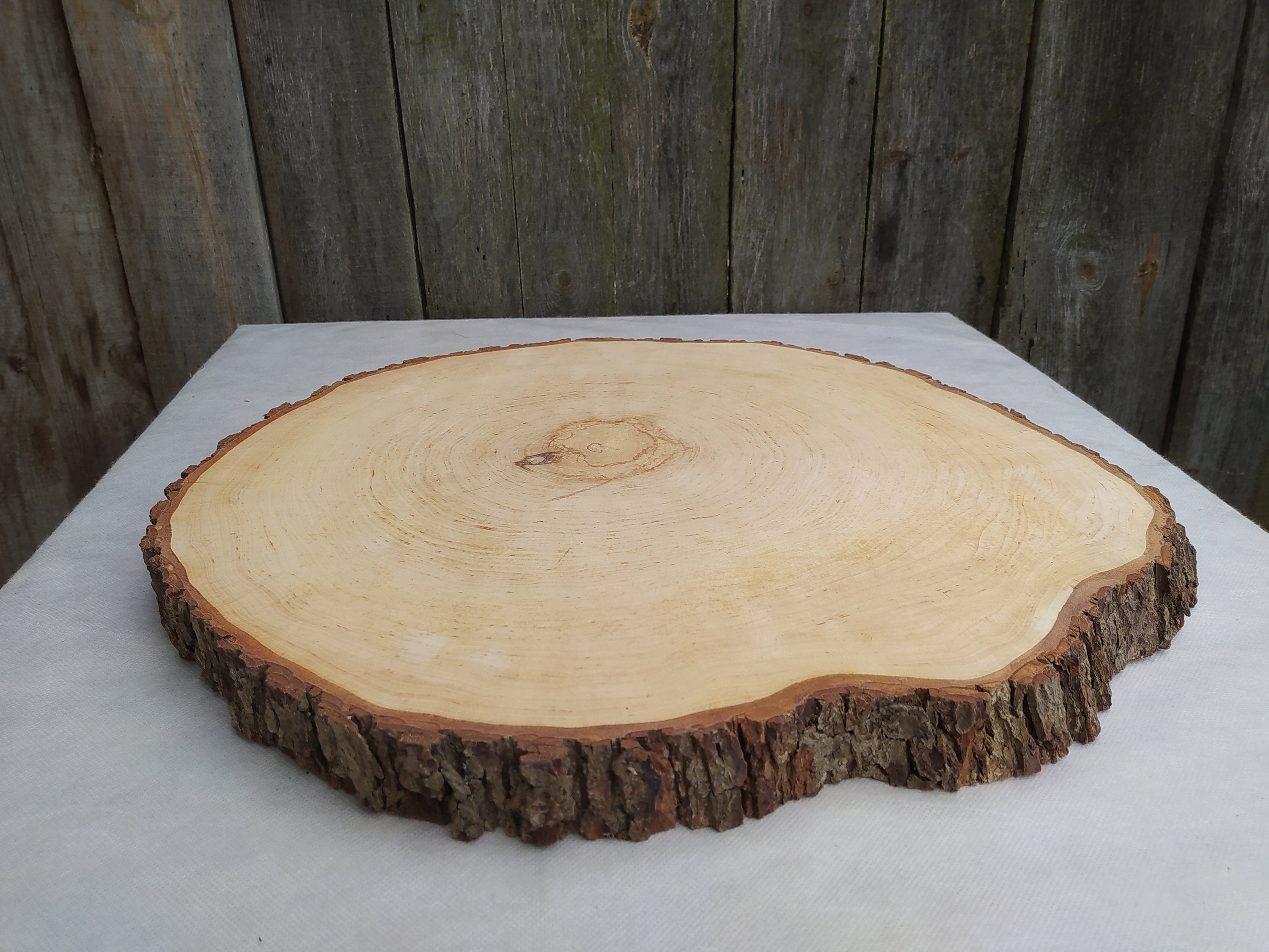 Cracked Natural Wood Slice Rustic Cake Stand, Thick Centerpieces
