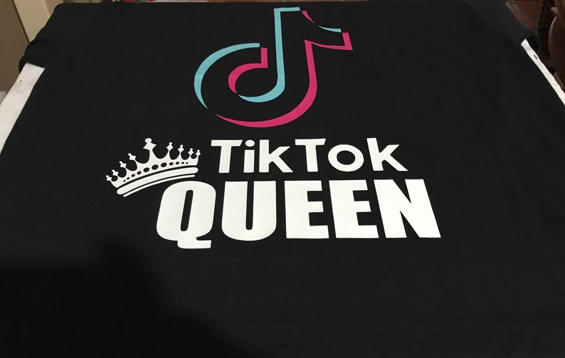 Tik tok queen tshirt
