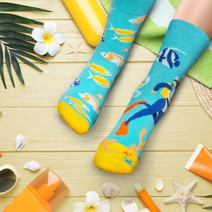 Maldives Blue Lagoon Socks, Diver & Fish Ocean Life
